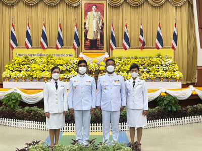 ร่วมพิธีวางพานพุ่มถวายพระราชสักการะแด่พระบาทสมเด็จพระบรมชนกาธิเบศ มหาภูมิพลอดุลยเดชมหาราช บรมนาถบพิตร ... พารามิเตอร์รูปภาพ 1