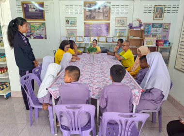 เข้าตรวจเยี่ยมกิจกรรมสหกรณ์นักเรียน และได้มอบอุปกรณ์กีฬา พารามิเตอร์รูปภาพ 2