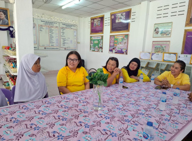 เข้าตรวจเยี่ยมกิจกรรมสหกรณ์นักเรียน และได้มอบอุปกรณ์กีฬา พารามิเตอร์รูปภาพ 4