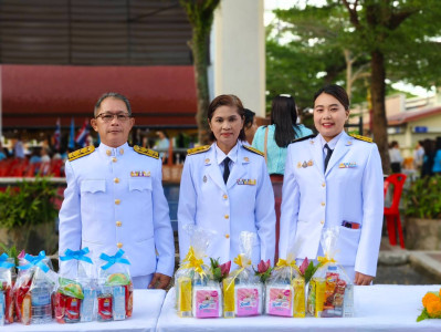 ร่วมพิธีทำบุญตักบาตร เพื่อถวายพระราชกุศล พารามิเตอร์รูปภาพ 1