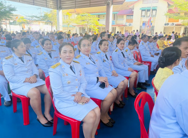 “เข้าร่วมพิธีสวดพระพุทธมนต์และทำบุญตักบาตร ... พารามิเตอร์รูปภาพ 6