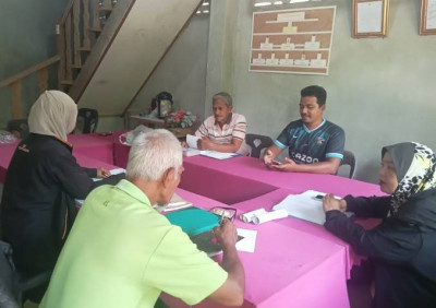 เข้าร่วมประชุมคณะกรรมการดำเนินการสหกรณ์กองทุนสวนยางลาคอ ... พารามิเตอร์รูปภาพ 1