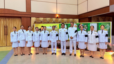 พิธีวางพานพุ่มดอกไม้สดเนื่องในวันพระบิดาแห่งฝนหลวง ประจำปี ... พารามิเตอร์รูปภาพ 1