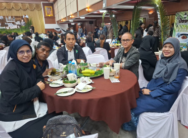 เข้าร่วมกิจกรรมพบปะยามเช้า พารามิเตอร์รูปภาพ 1