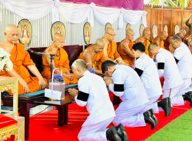 เข้าร่วมพิธีเจริญพระพุทธมนต์ และพิธีทำบุญตักบาตร พารามิเตอร์รูปภาพ 3