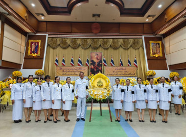 เข้าร่วมพิธีวางพวงมาลาถวายราชสักการะ ... พารามิเตอร์รูปภาพ 6