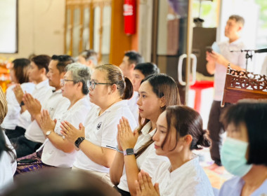 เข้าร่วมพิธีเจริญพระพุทธมนต์ ถวายพระพรชัยมงคล ... พารามิเตอร์รูปภาพ 4