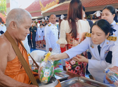 เข้าร่วมพิธีบำเพ็ญกุศลในวาระครบ 15 วัน (ปัญรสมวาร) ... พารามิเตอร์รูปภาพ 8