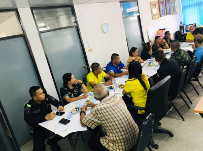 เข้าร่วมประชุมคณะกรรมการดำเนินการ ... พารามิเตอร์รูปภาพ 1