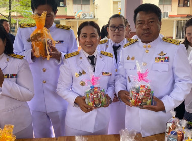 ร่วมพิธีเจริญพระพุทธมนต์และพิธีทำบุญตักบาตรเฉลิมพระเกียรติสมเด็จพระเจ้าน้องนางเธอ เจ้าฟ้าจุฬาภรณวลัยลักษณ์ อัครราชกุมารี กรมพระศรีสวางควัฒน วรขัตติยราชนารี เนื่องในโอกาสวันคล้าย วันประสูติ 4 กรกฎาคม ... พารามิเตอร์รูปภาพ 2