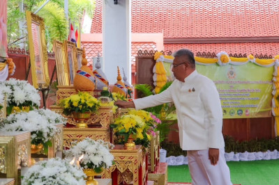 ร่วมพิธีเจริญพระพุทธมนต์เฉลิมพระเกียรติ พารามิเตอร์รูปภาพ 1