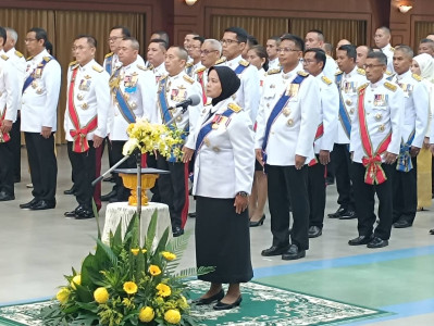 ร่วมงานสโมสรสันนิบาตเฉลิมพระเกียรติสมเด็จพระเจ้าอยู่หัว พารามิเตอร์รูปภาพ 1